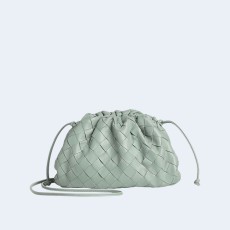 보테가 베네타 인트레치아토 미니 파우치